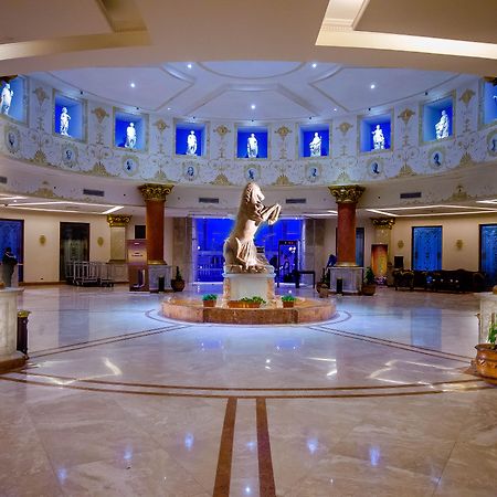 Titanic Palace Families And Couples Only フルガダ エクステリア 写真 Lobby of the hotel