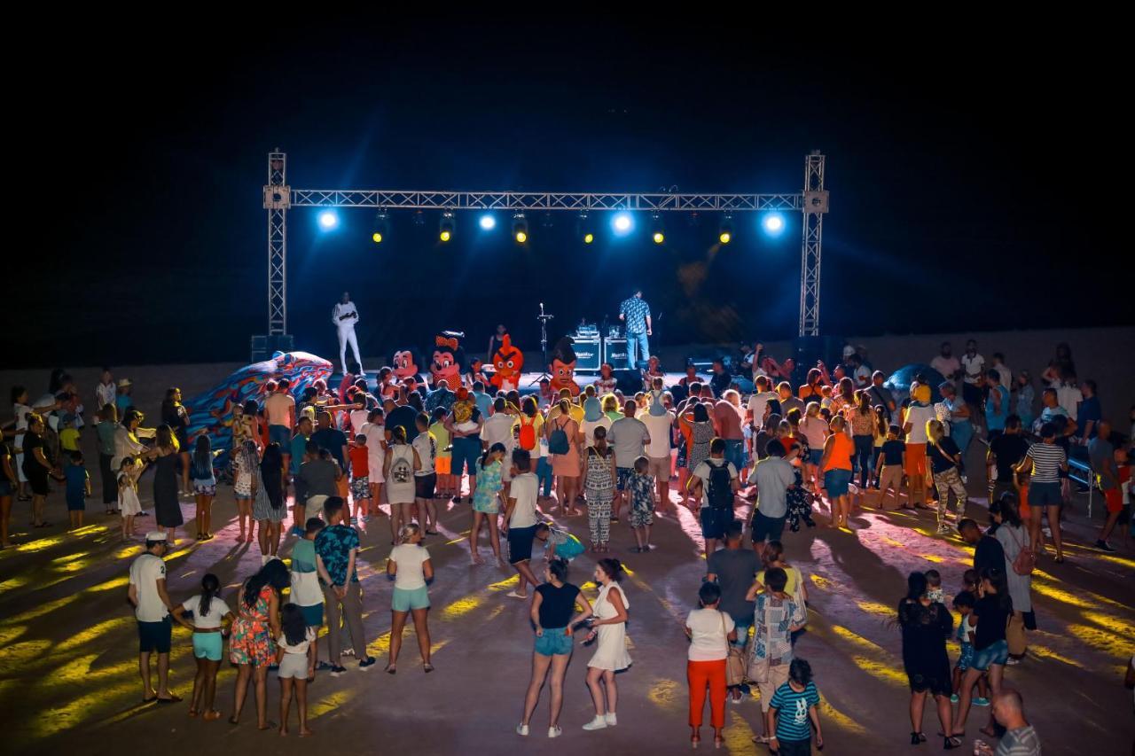 Titanic Palace Families And Couples Only フルガダ エクステリア 写真 The 2019 edition of the festival