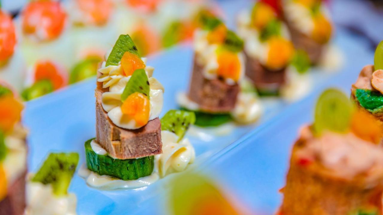 Titanic Palace Families And Couples Only フルガダ エクステリア 写真 Canapés