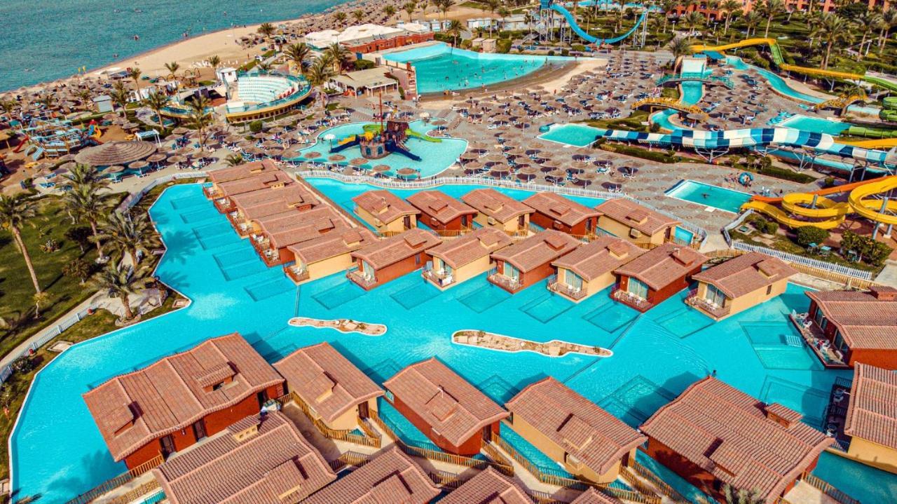 Titanic Palace Families And Couples Only フルガダ エクステリア 写真 Aerial view of the resort